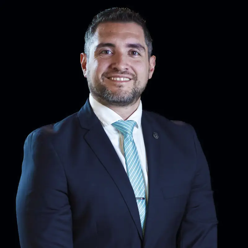 Dr. Gonzalo Ascárate
