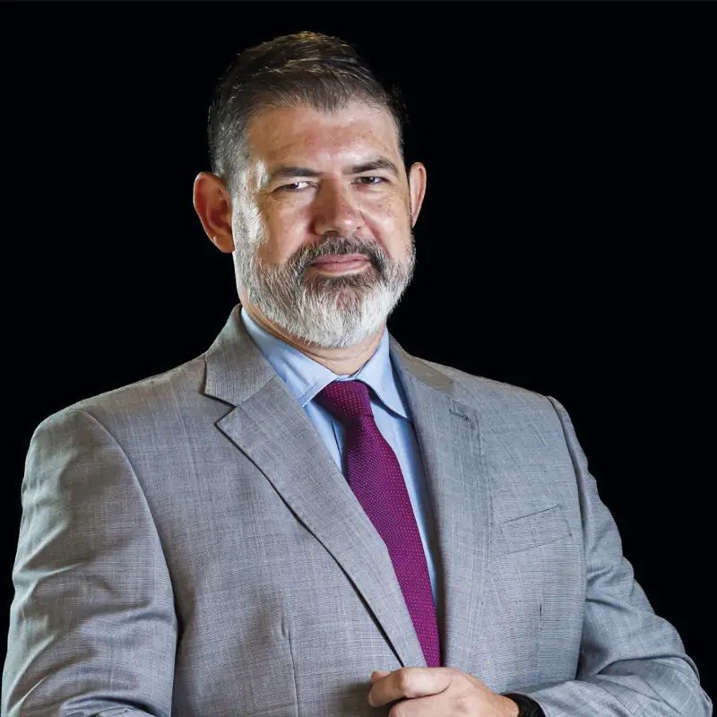 Dr. Macario Santamarina